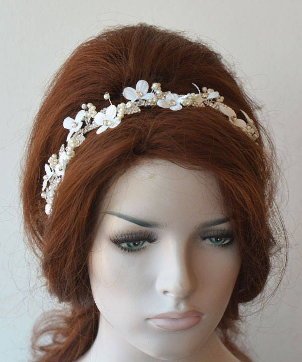 White Floral Pearl Bridal Headband - Image 2