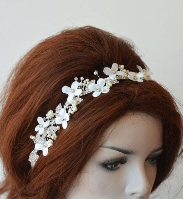 White Floral Pearl Bridal Headband - Image 6