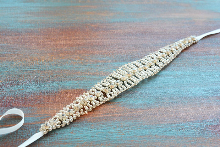 Pearl Lattice Bridal Headband - Image 4